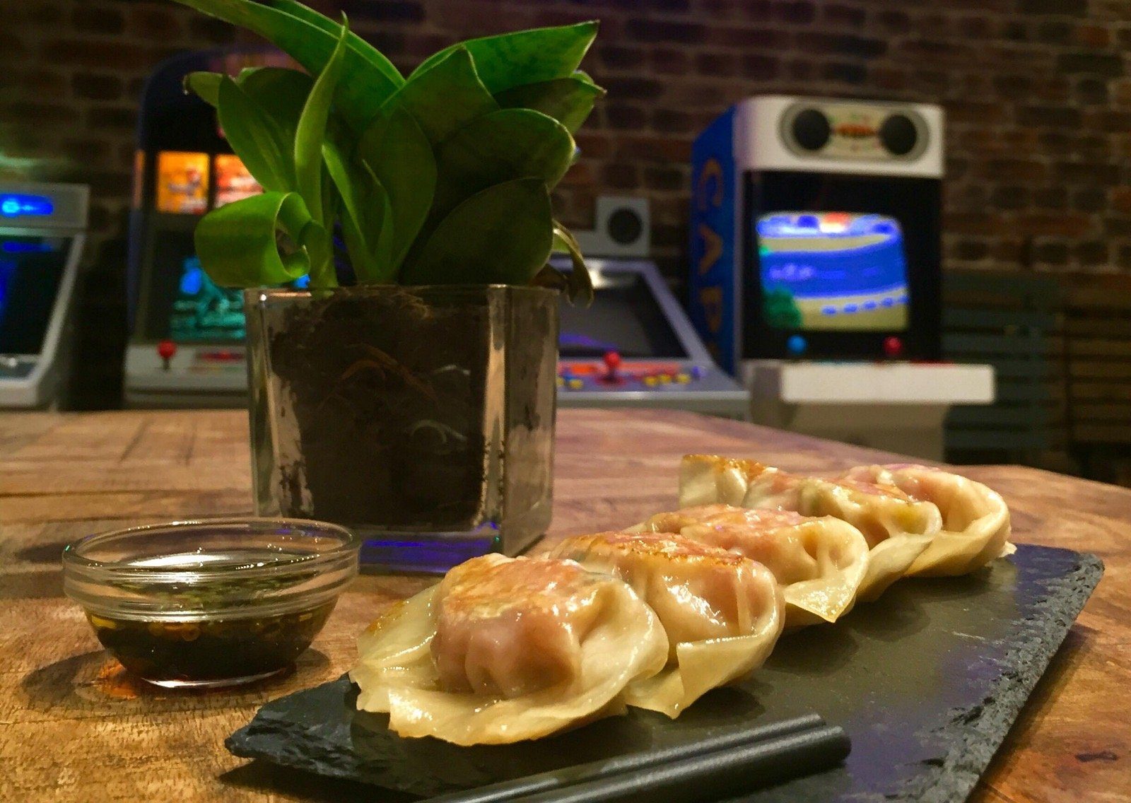 Les Gyozas de Coin-Op Table