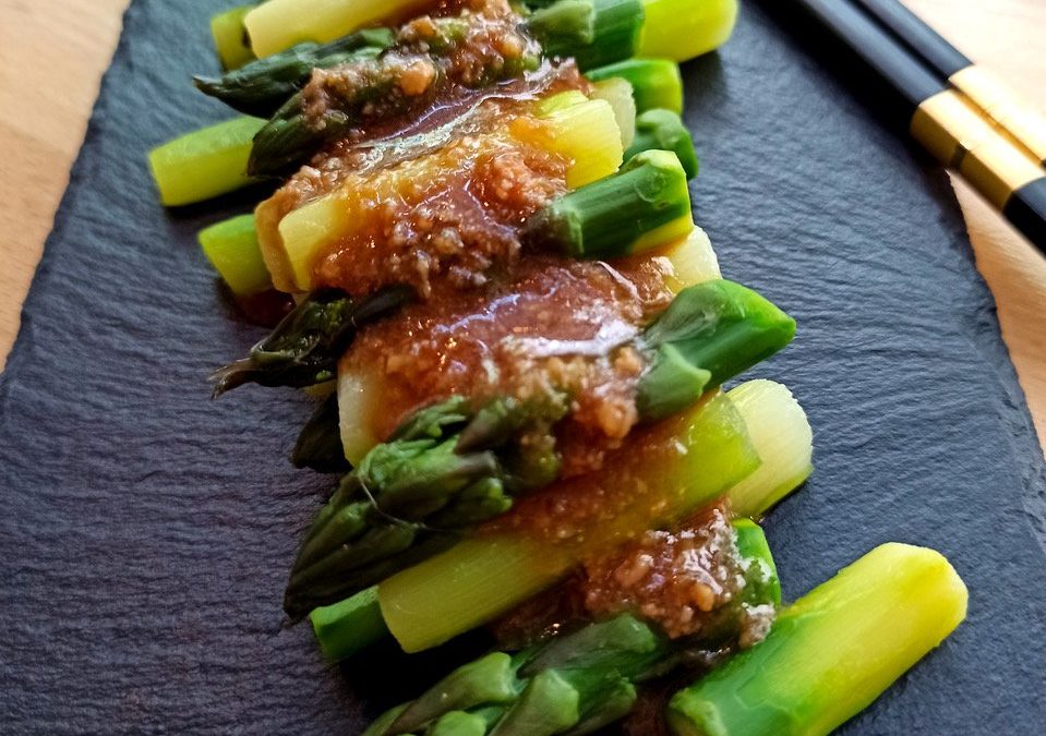 Asperge vertes au miso par Coin Op Table