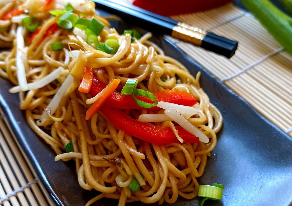 Les nouilles sautées végétariennes de Coin Op Table